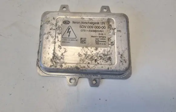 Volkswagen Golf VI Headlight ballast module Xenon 5DV00900000