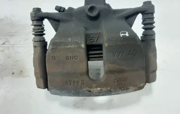 Skoda Superb B8 (3V) Front brake caliper