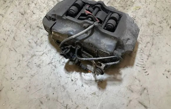Rear brake caliper