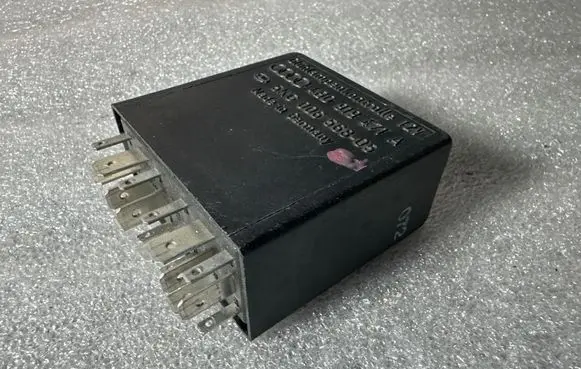 Audi A6 S6 C5 4B Other relay 4B0919471