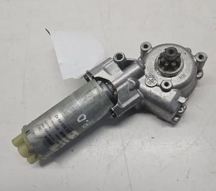 Mercedes-Benz S W221 Seat adjustment motor A2208204942
