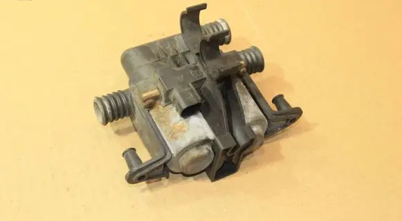 Coolant heater control valve