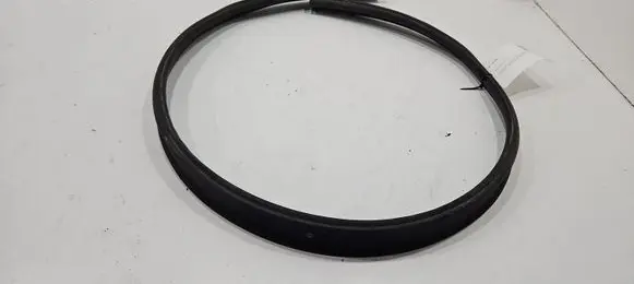 BMW 2 F22 F23 Engine compartment rubber 7239145