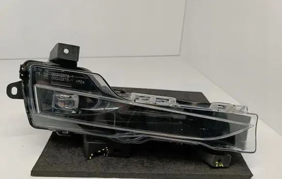 Tesla Model Y LED Daytime headlight 1507933-00-C