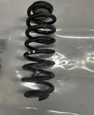 Jeep Cherokee Rear coil spring 68157882AB 7882AB 68157882A