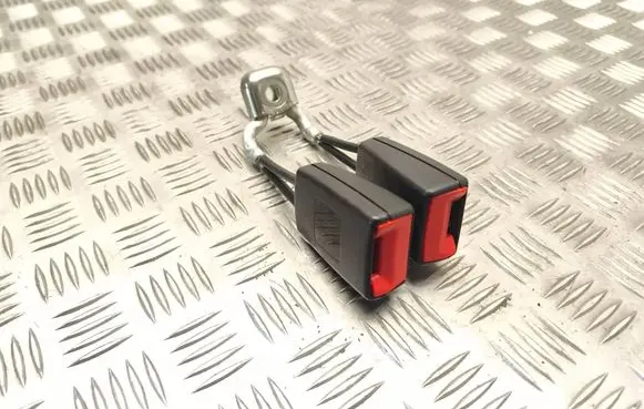 Seat Ibiza IV (6J,6P) Rear seatbelt buckle 6R0857739