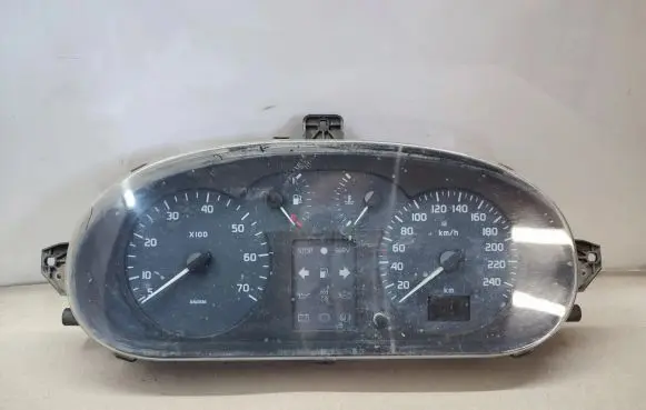 Renault Scenic I Speedometer (instrument cluster) 7700427900A