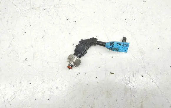 Lexus UX Fuel pressure sensor 8945833041 8212512660B
