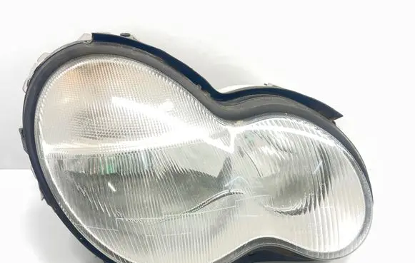 Mercedes-Benz C W203 Headlight/headlamp A2038200861