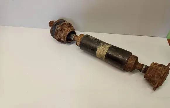 Mitsubishi Pajero Rear driveshaft/prop shaft 