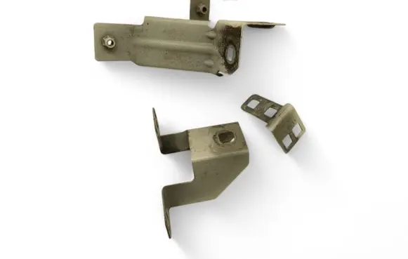 Porsche Cayenne (92A) Fender mounting bracket 7P5821459 7P5821161 7P5805603A