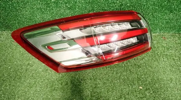 Ford S-MAX Rear/tail lights EM2B13405BP