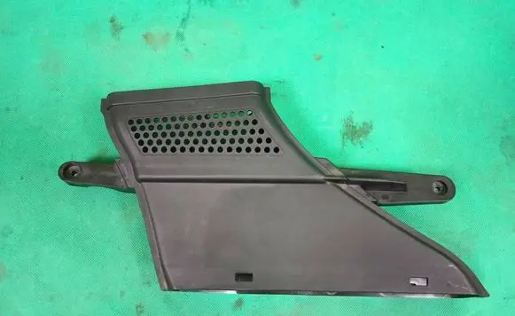 Audi A5 Sportback 8TA Air intake duct part 8K0129618F