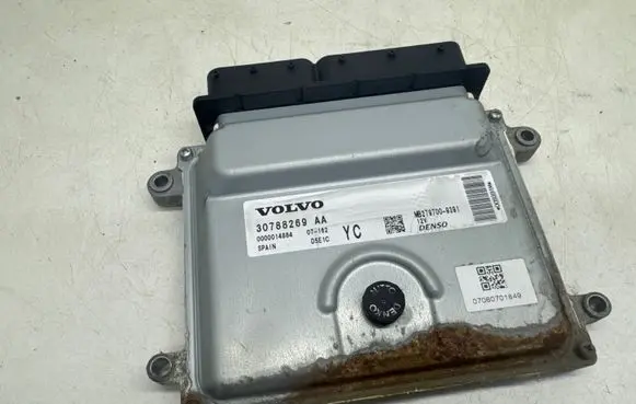 Volvo S80 Engine control unit/module 30788269AA
