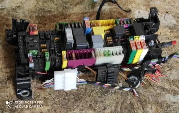 Mercedes-Benz B W246 W242 Fuse module A2469066600