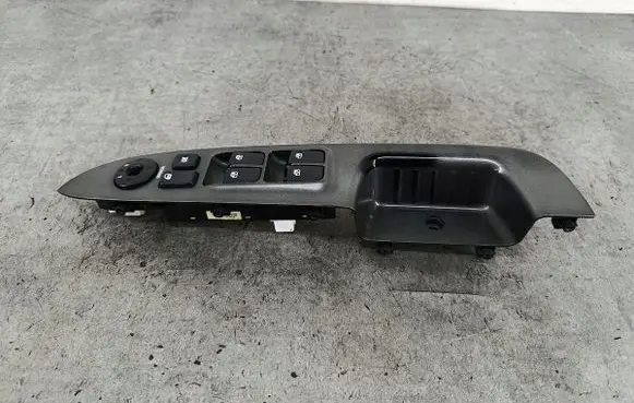 KIA Carens I Quarter vent window switch 