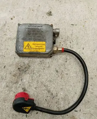 BMW 5 E39 Headlight ballast module Xenon 5DV00776029 8387114