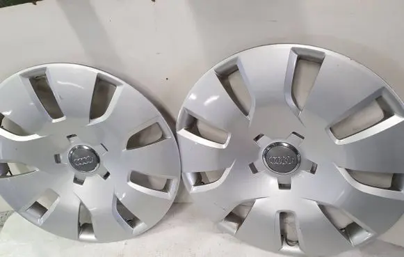 Audi A4 S4 B8 8K R16 wheel hub/cap/trim 8K0601147