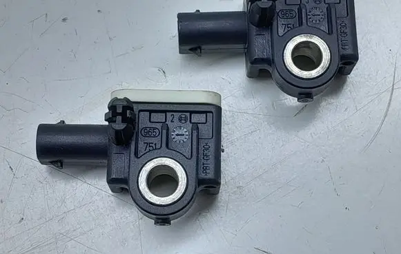 Audi A6 S6 C6 4F Airbag deployment crash/impact sensor 4F0959643B