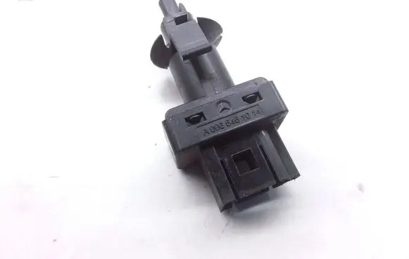 Mercedes-Benz Sprinter W906 Clutch pedal sensor A0065451014