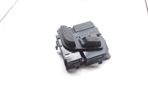 Mercedes-Benz CLS C218 X218 Seat memory switch A2048701858 03467811