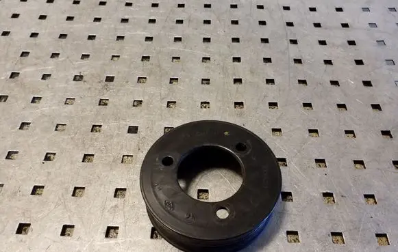 Nissan X-Trail T31 Water pump pulley 8200357354D