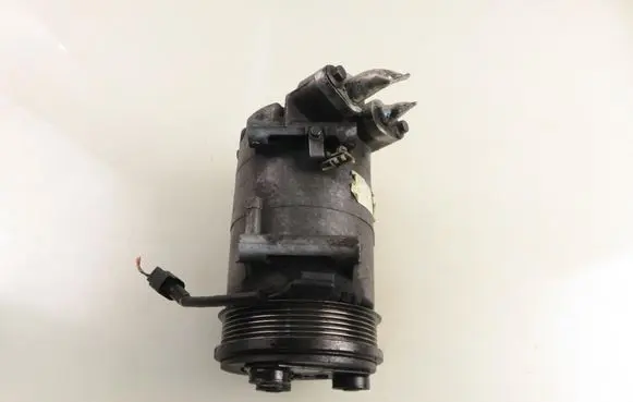 Ford C-MAX I Air conditioning (A/C) compressor (pump) 