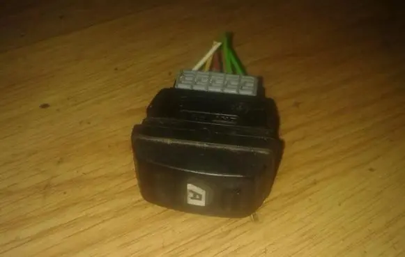 Citroen Xsara Picasso Electric window control switch