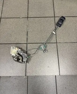 Nissan Navara D22 Front door lock 805525P00A