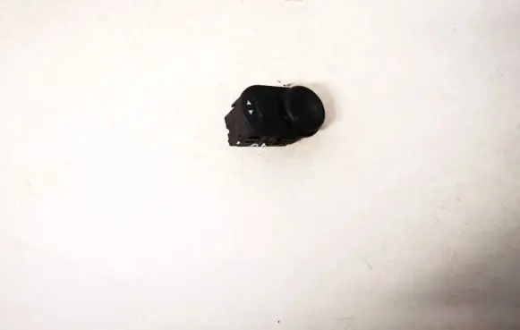 Wing mirror switch