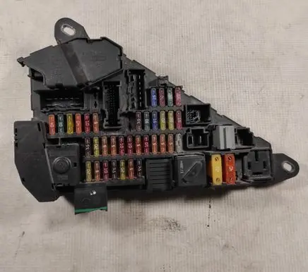 BMW 5 E60 E61 Fuse module 6906599 6906603