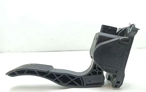 Mercedes-Benz Sprinter W906 Accelerator throttle pedal A9063000304 0280755025