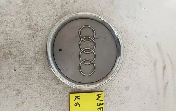 Audi A4 S4 B6 8E 8H Manufacturer badge logo/emblem 8LO601165D