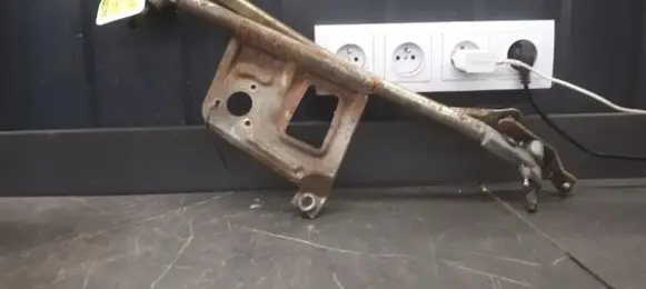Alfa Romeo 166 Front wiper linkage 