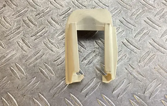 Lexus LS 460 - 600H Front passenger seat rail trim 7215750040