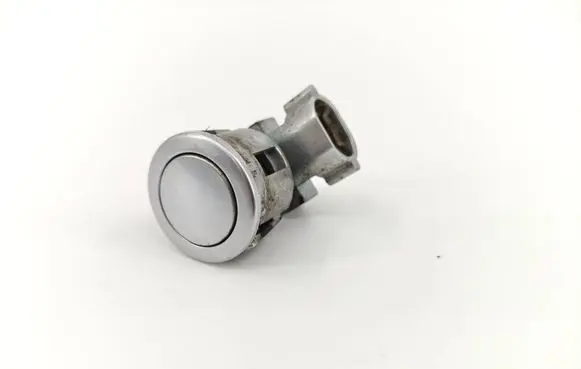 Opel Tigra B Tailgate opening switch 121210000303