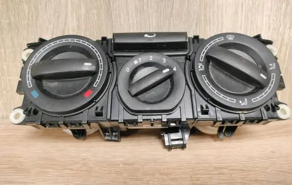 Volkswagen Transporter - Caravelle T6 Climate control unit 7E0819045C