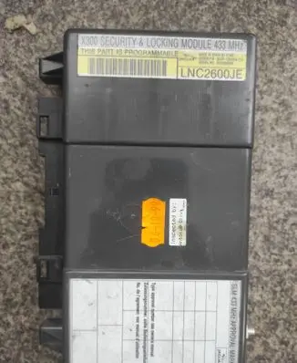 Jaguar XK8 - XKR Door central lock control unit/module LJE2600AB