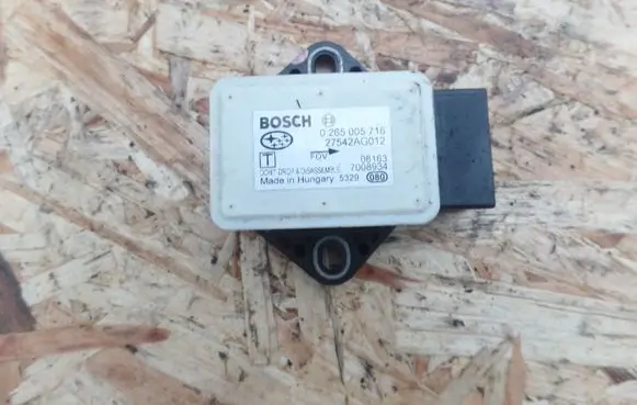 Subaru Legacy ESP acceleration yaw rate sensor 27542AG012 0265005716