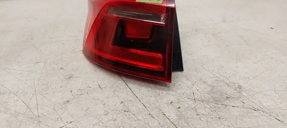 Volkswagen Golf Sportsvan Rear/tail lights 510945095Q 90055413B M90055413B0436
