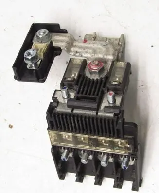 Mitsubishi Eclipse Cross Positive cable (battery) 