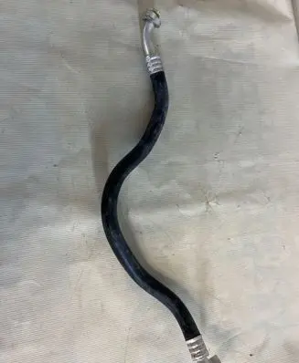 Volvo XC60 Air conditioning (A/C) pipe/hose 32400318