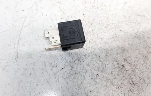 Skoda Octavia Mk2 (1Z) Other relay 1K0951253A