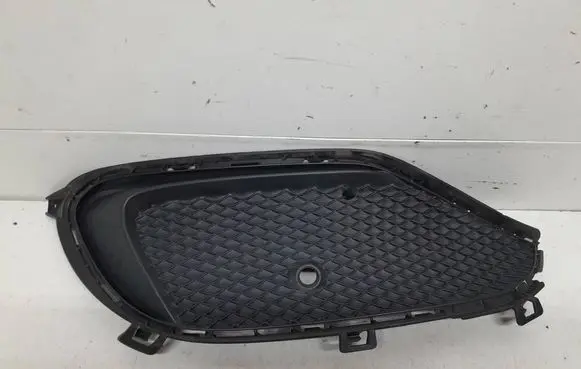 Mercedes-Benz A W176 Front bumper lower grill A1768852700