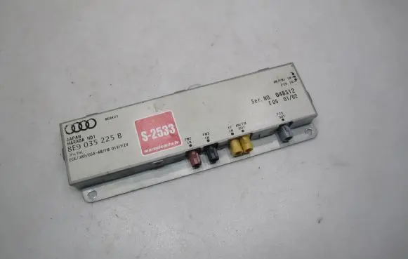 Audi A4 S4 B6 8E 8H Antenna control unit 8E9035225B