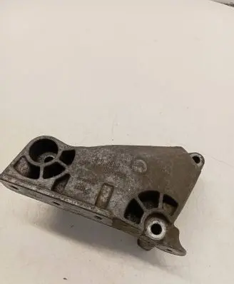 Volkswagen Transporter - Caravelle T5 Engine mounting bracket 038199207AF