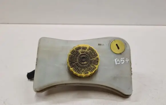 Brake fluid reservoir