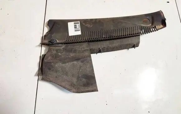 Opel Tigra B Wiper trim