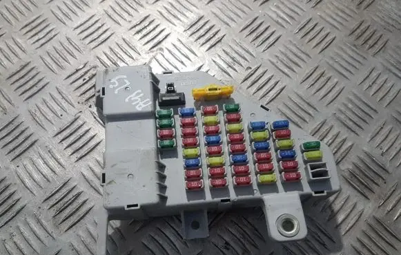 Hyundai Tucson JM Fuse box set 911102e501 91110-2e501