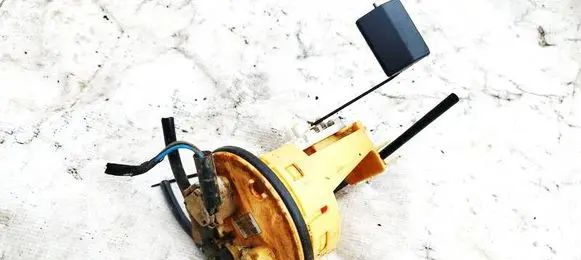 Toyota Corolla Verso AR10 Fuel level sensor 770100F10